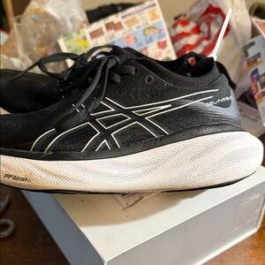 ASICS Gel Nimbus Black and White Athletic Shoes